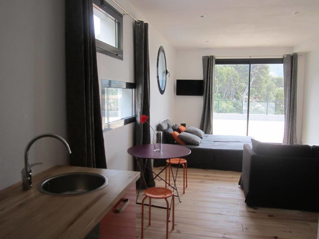 By Cassis Chambre Privee Dans Maison Familiale ภายนอก รูปภาพ